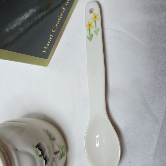 Belleek Connemara Egg Cup And Spoon - Picture 5 of 8